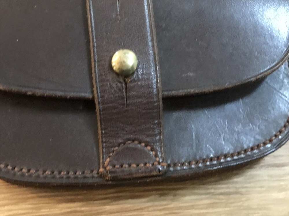 nice old leather sam browne ammo pouch only lightly used poss WW2 era