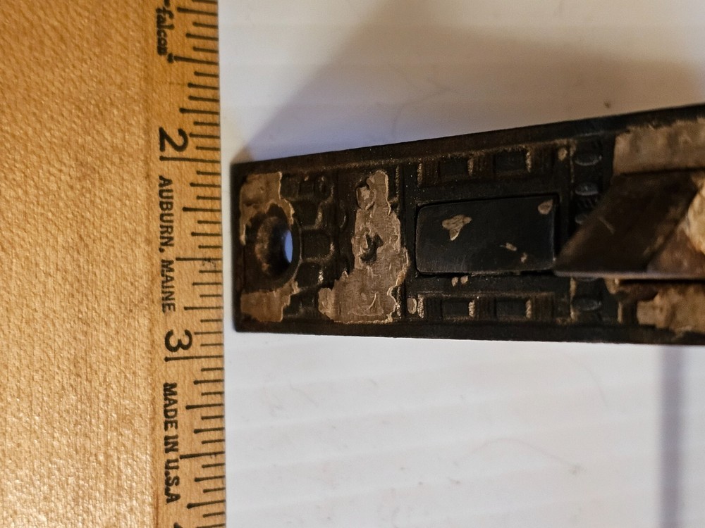 A OLD DOOR LOCK and KEY it WORKS. E