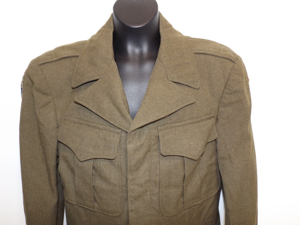 WWI & WWII Wool IKE Field Jacket - 44th Infantry & Red Diamond patch - Size 34 R