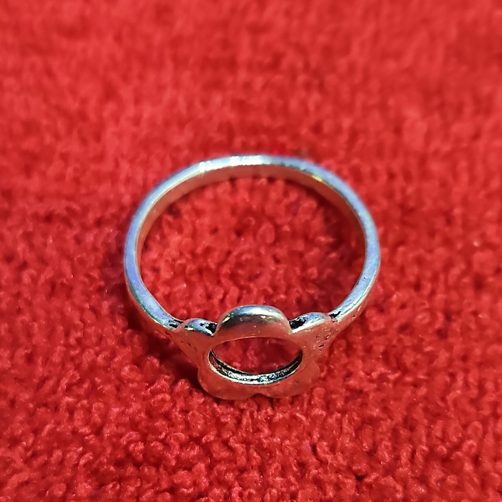 Silver Flower Bezel ring
