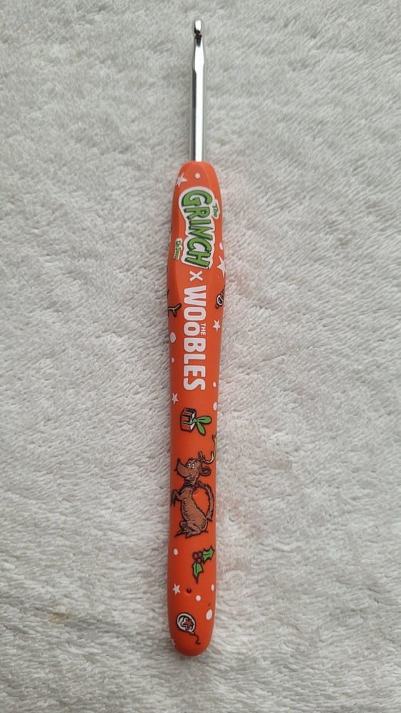 Preowned Max from Grinch Wooble Ergonomic Crochet Hook