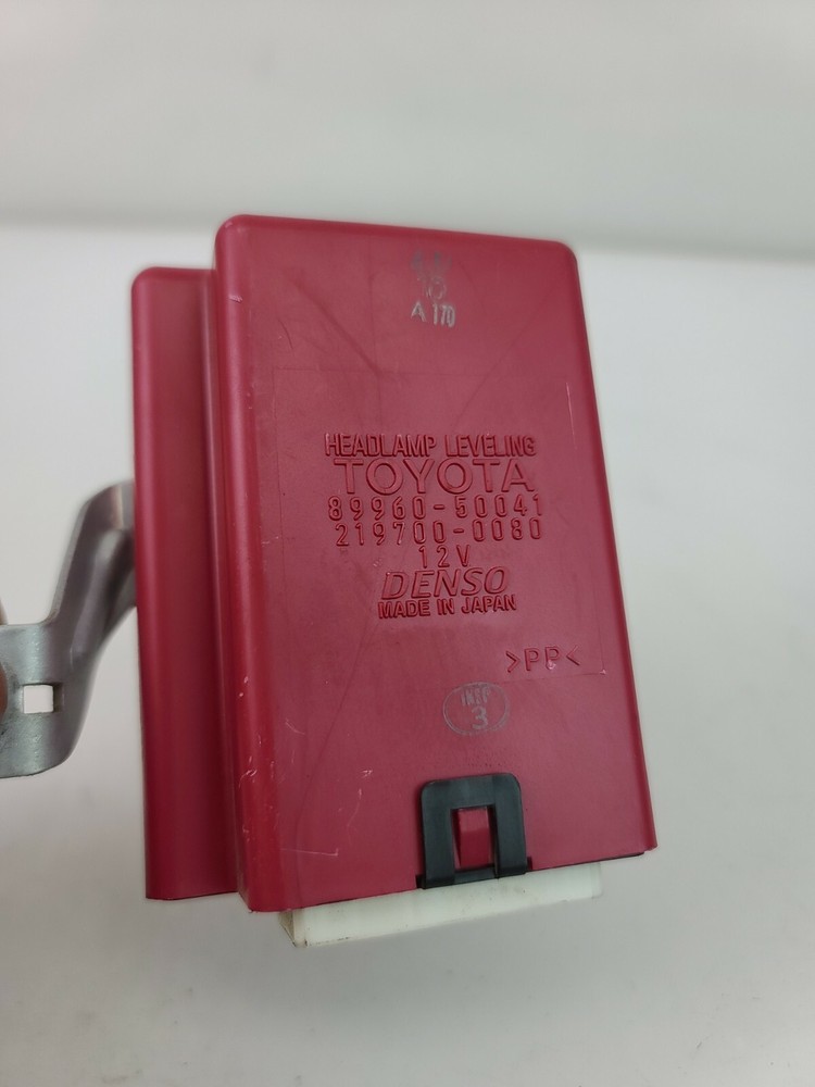 1998 - 2000 Lexus Ls400 Headlight Lamp Leveling Control Module Unit 89960-50041