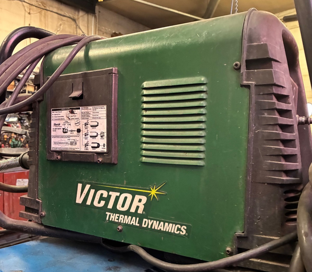 USED THERMAL DYNAMICS CUTMASTER 52 PLASMA CUTTER
