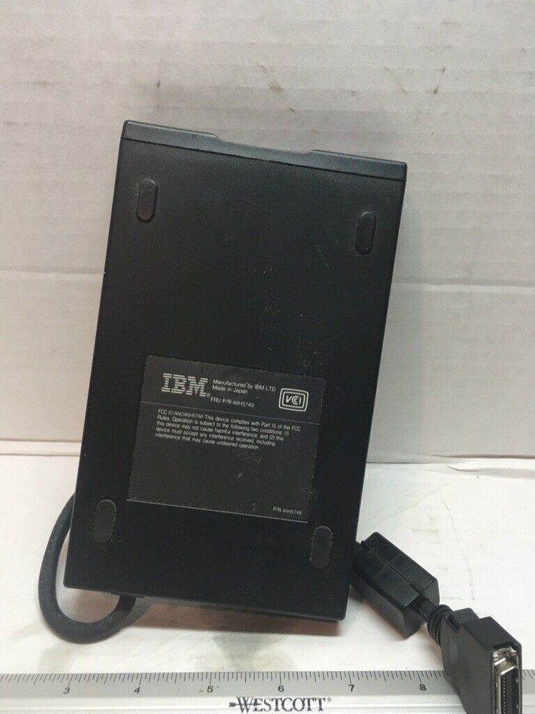 IBM 46H5748 EXTERNAL FLOPPY DISK DRIVE