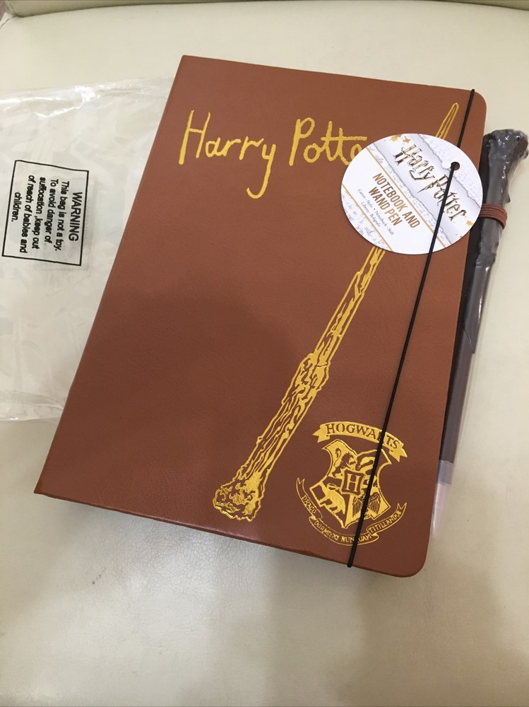 Harry Potter Notebook and Wand set