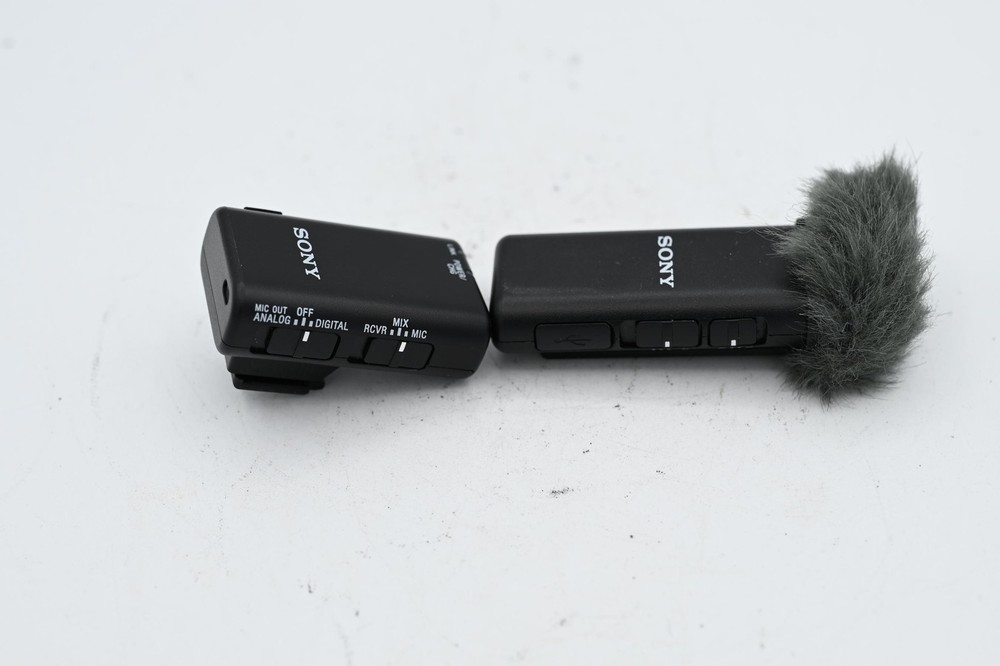 Sony ECM-W2BT Camera-Mount Bluetooth Wireless Microphone System for Sony Cameras