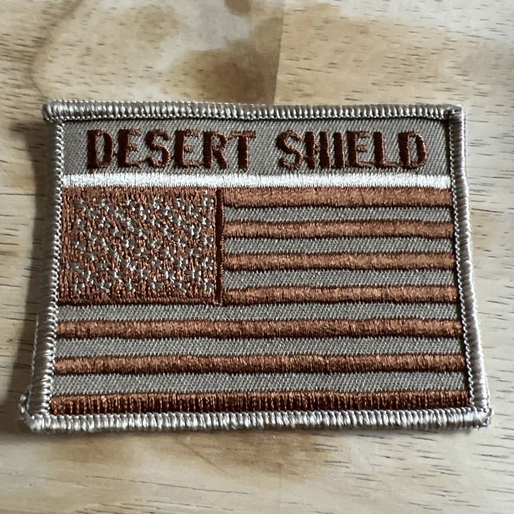 VINTAGE 1990 US Army Operation Desert Shield Patch
