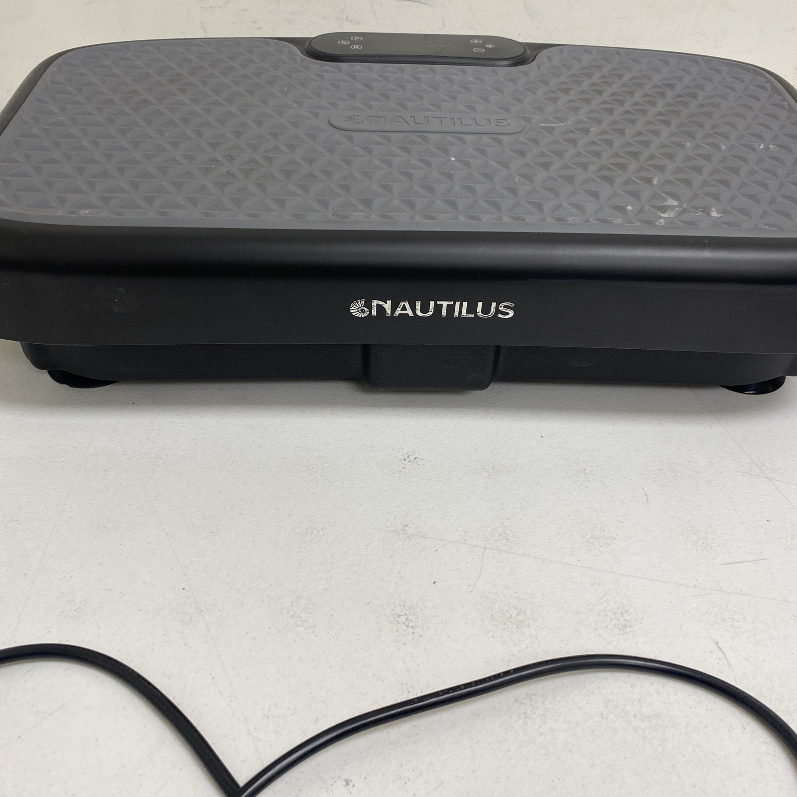 Nautilus Vibratone Pro Vibration Plate Full Body Fitness & Exercise Platform