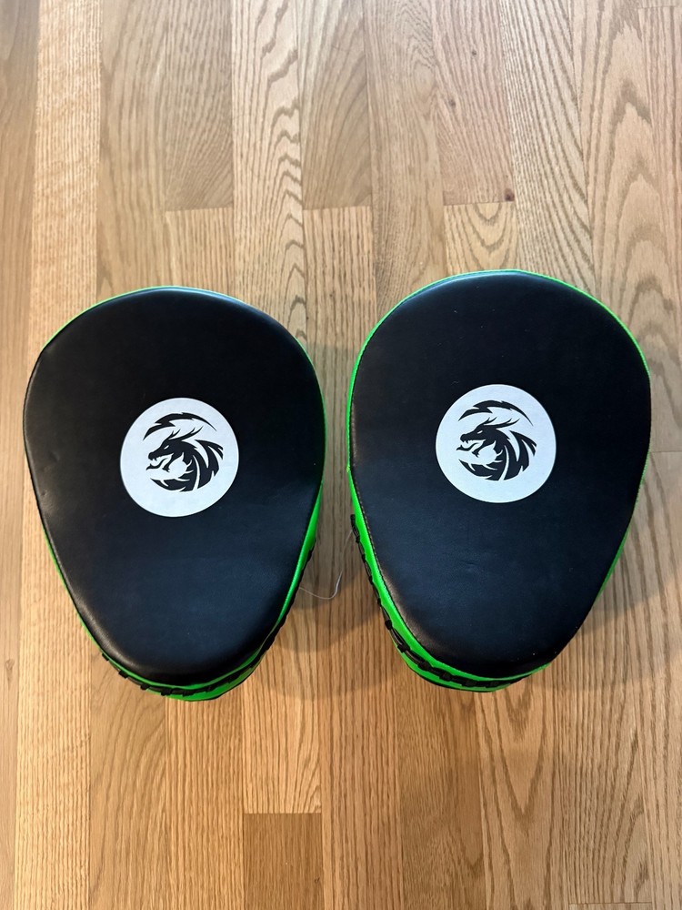 BMA Curved Focus Mitts & White Shin Guards