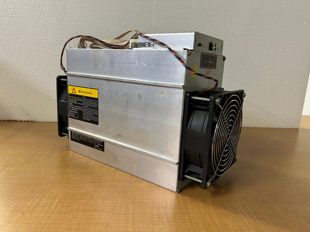 Bitmain Antminer A3 815GH Sia Coin Miner