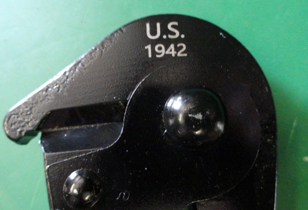 US MODEL M-1938 WIRE CUTTERS 1942 DATED- NEW CONDITION