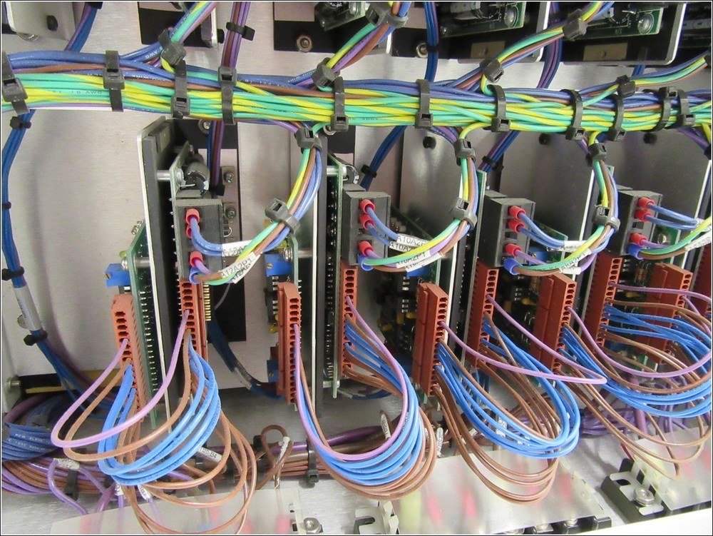 E11054630 / MUTLI-POLE POWER SUPPLY / VARIAN