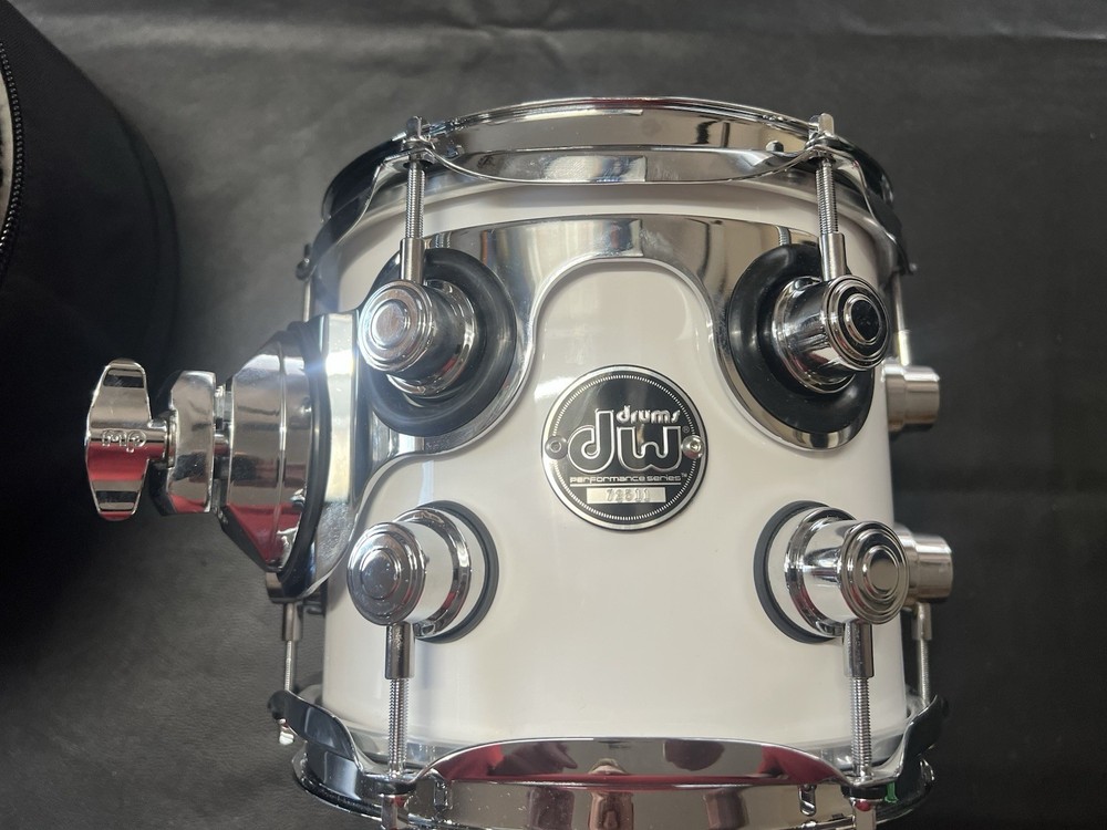 DW - 8”x7” “rare” White Ice lacquer