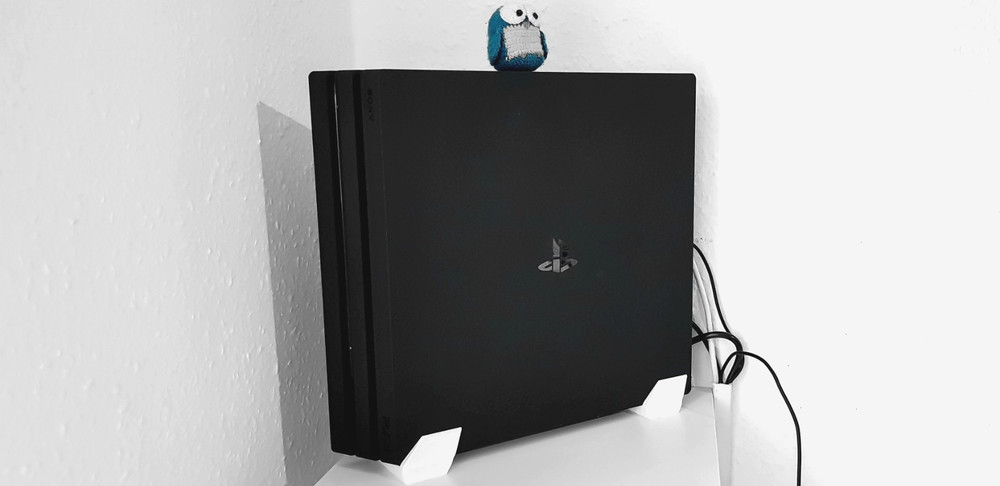 PlayStation 4 Pro Vertical Stand - Improves Ventilation
