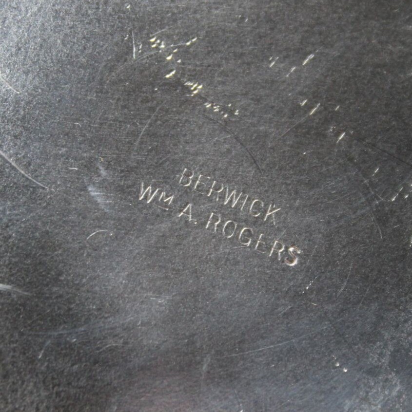 VINTAGE WM A ROGERS BERWICK #7997 SILVERPLATED WATER PITCHER