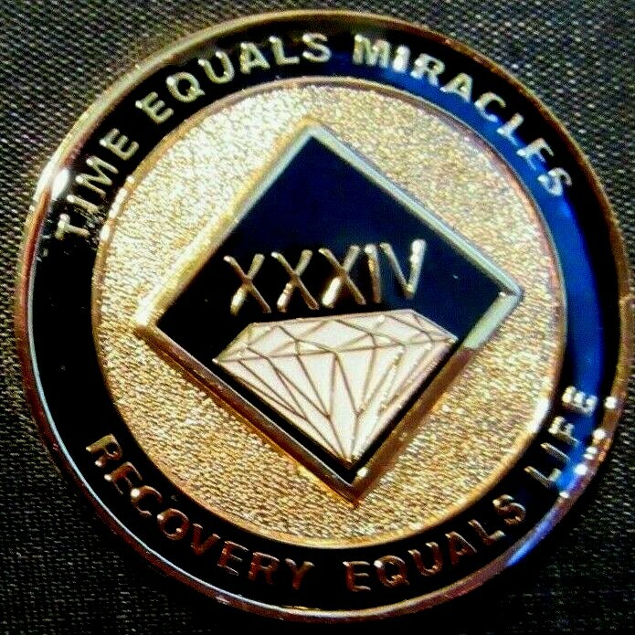 Narcotics Anonymous NA BLACK 34 Year Gold White Medallion Chip Token