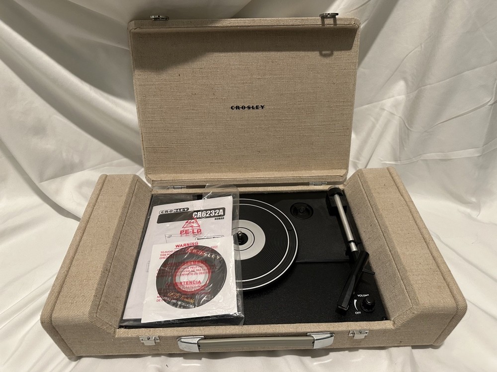 Crosley CR6232A Nomad Portable Turntable