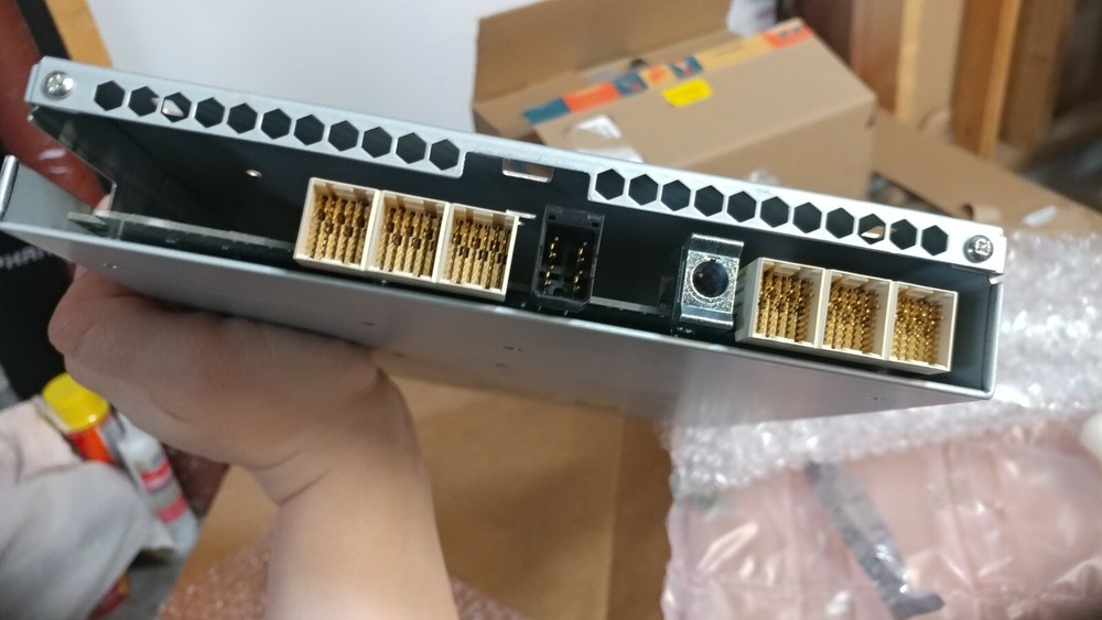 NETAPP IOM3 NETWORK CONTROLLER MODULE DISK ARRAY