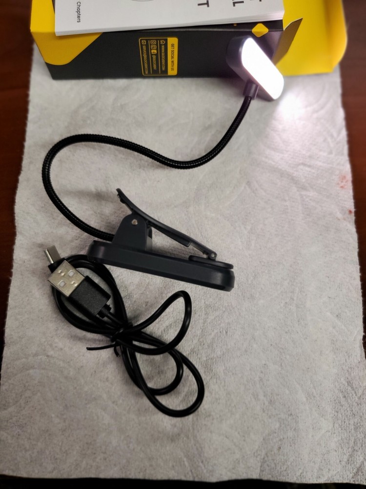 Glocusent Horizontal ET-Head Book Light for Reading in Bed, Eye Caring