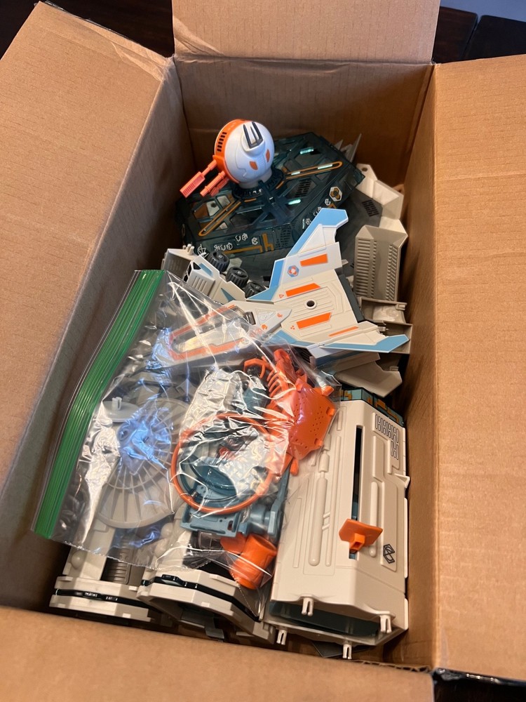 HEXBUG NANO SPACE COSMIC COMMAND Lot with 2 hex bugs
