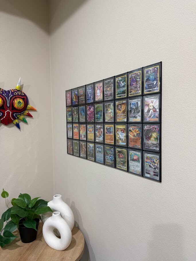Toploader Wall Display for TCG Cards Modular (Cards Not Included)