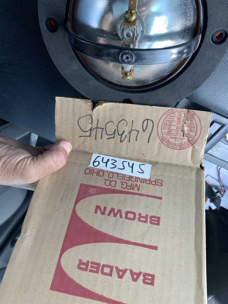 NOS BAADER BROWN 2000A AMBER WARNING LIGHT