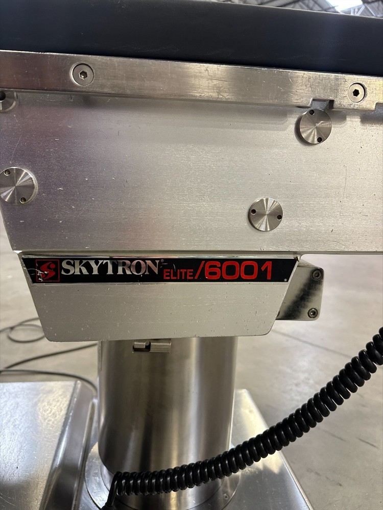 Skytron ELITE 6001 Surgical Table