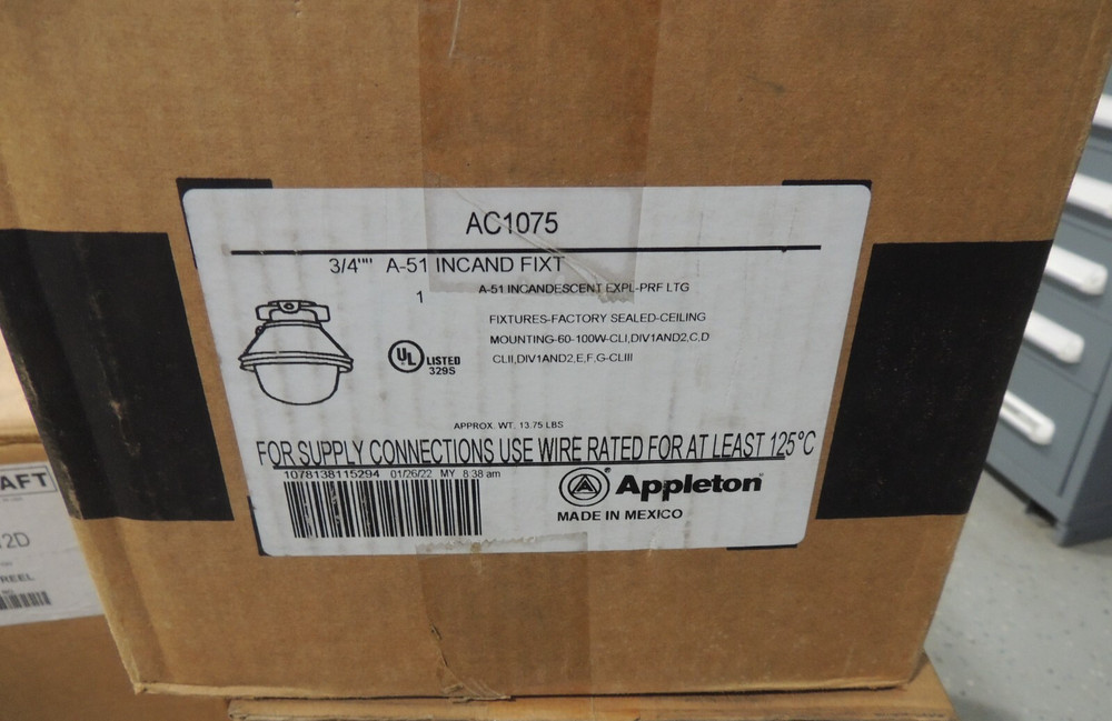 AC1075 Appleton Light Fixture, A-51 Series AC1075