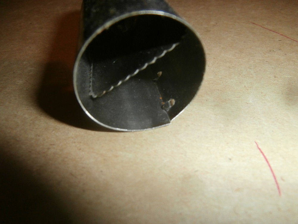 Vintage Bakelite Butterscotch Ribbed Handle Wizard Corer Cutter Kitchen Tool