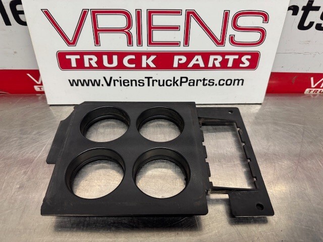 KENWORTH  S64-1122 INSTRUMENT PANEL