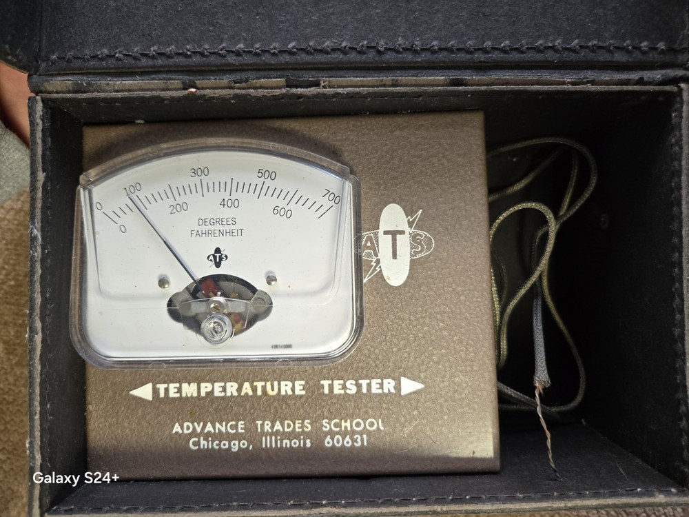 Advance Trades School Analog Pyrometer Temperature Tester Leather Case