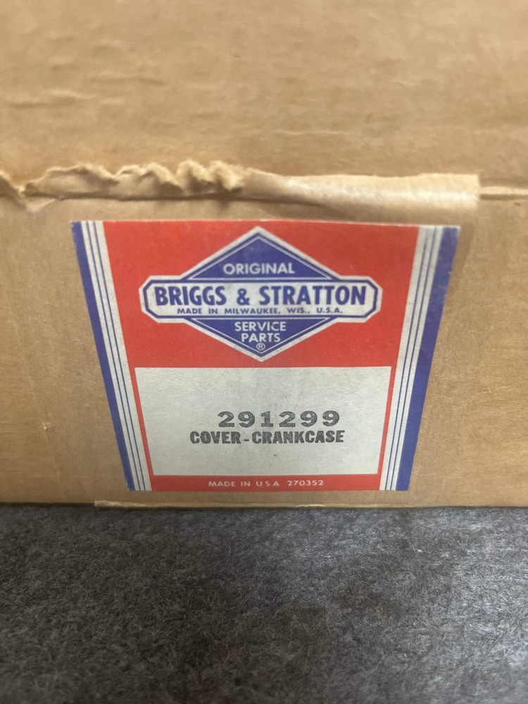 Briggs & Stratton 291299 Cover, Crankcase