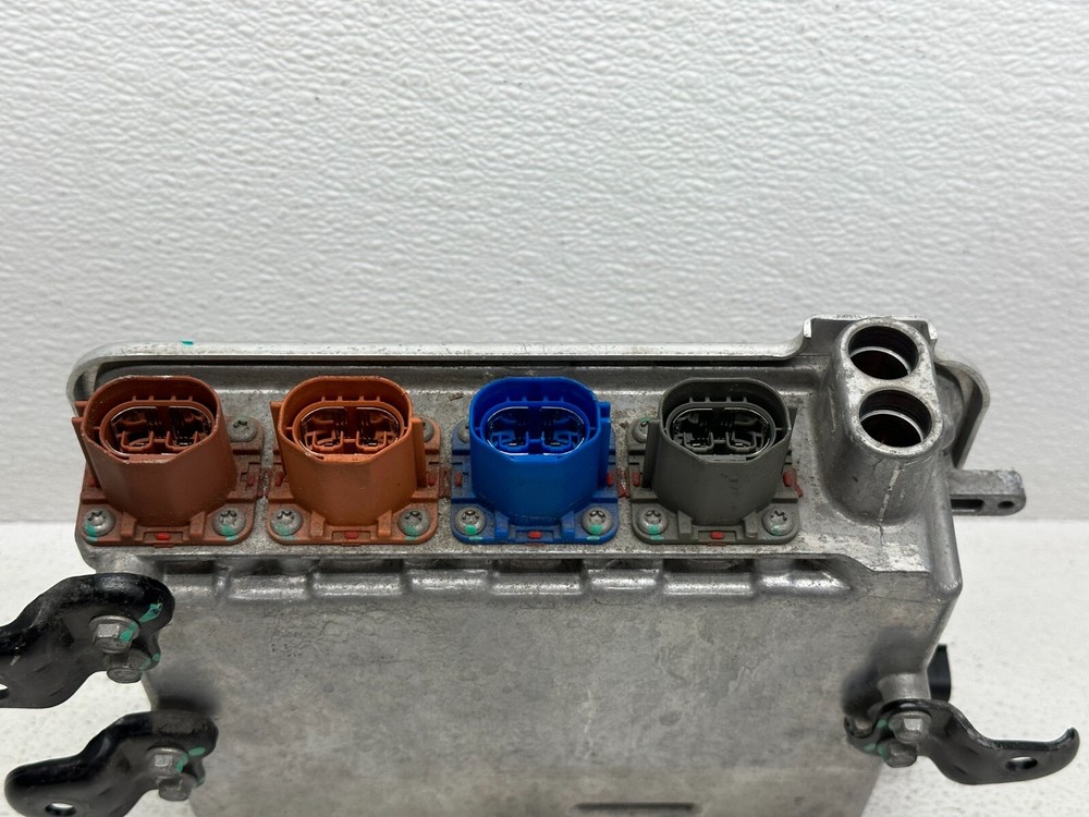 2012-2016 TESLA MODEL S FRONT HIGH VOLTAGE JUNCTION BOX ASSEMBLY OEM