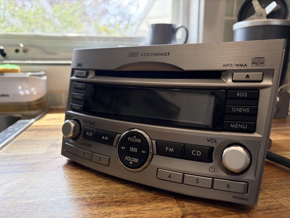 2010 Outback Headunit