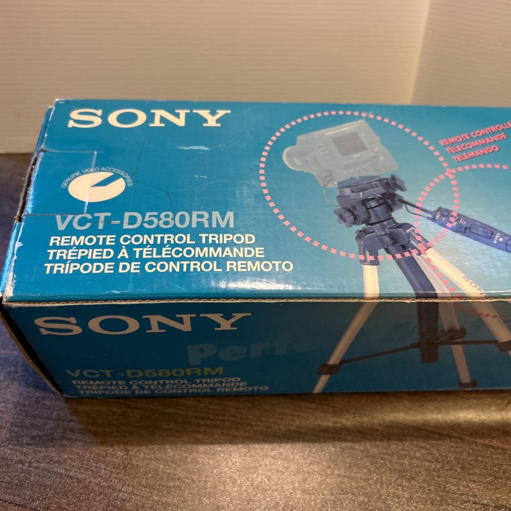 SONY Tripod With Remote Control Handle Model VCT-D580RM NIB