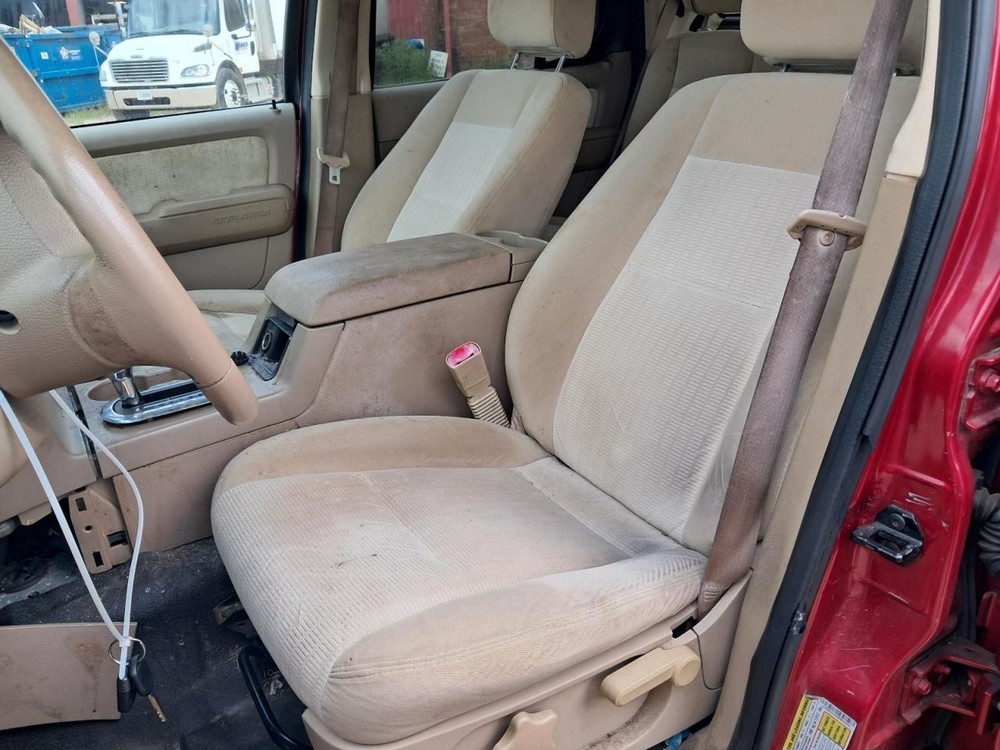 EXPLORER 2008 Glove Box 4758884