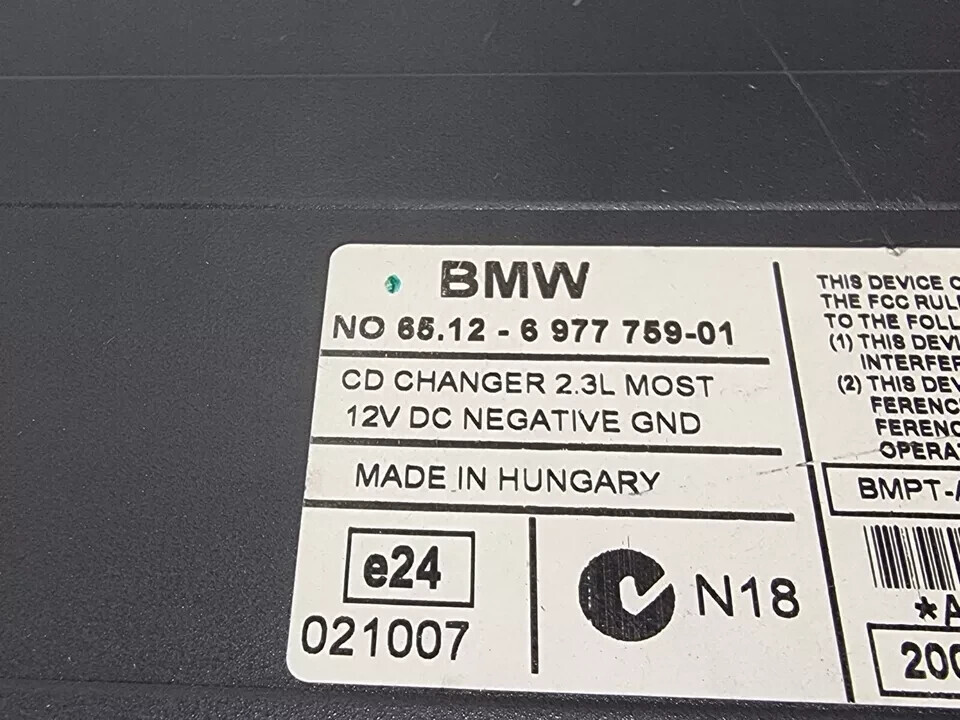 BMW E81 E87 E90 E91 E92 E93 1 3 SERIES 6-DISC CD CHANGER WITH MAGAZINE 6977759
