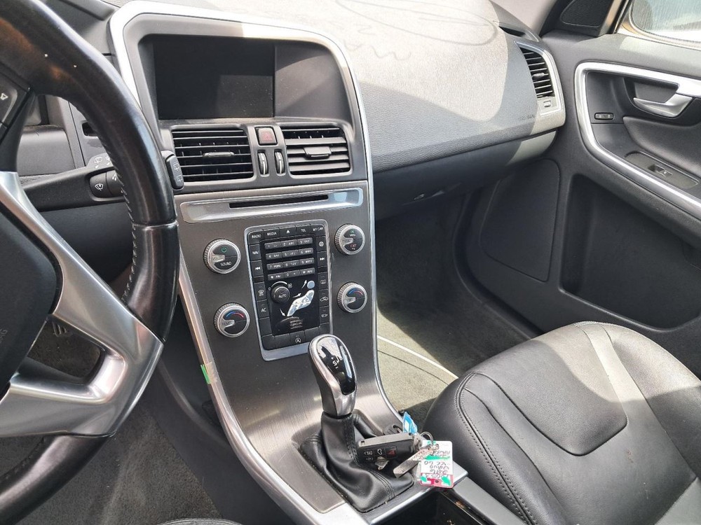 XC60      2016 Glove Box 4778265