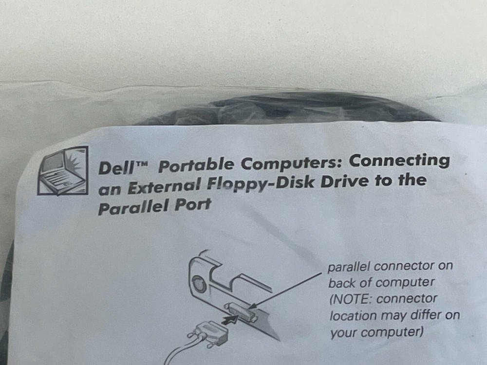 ZZ6: DELL Latitude Laptop External Floppy Disk Drive Cable Parallel 045647