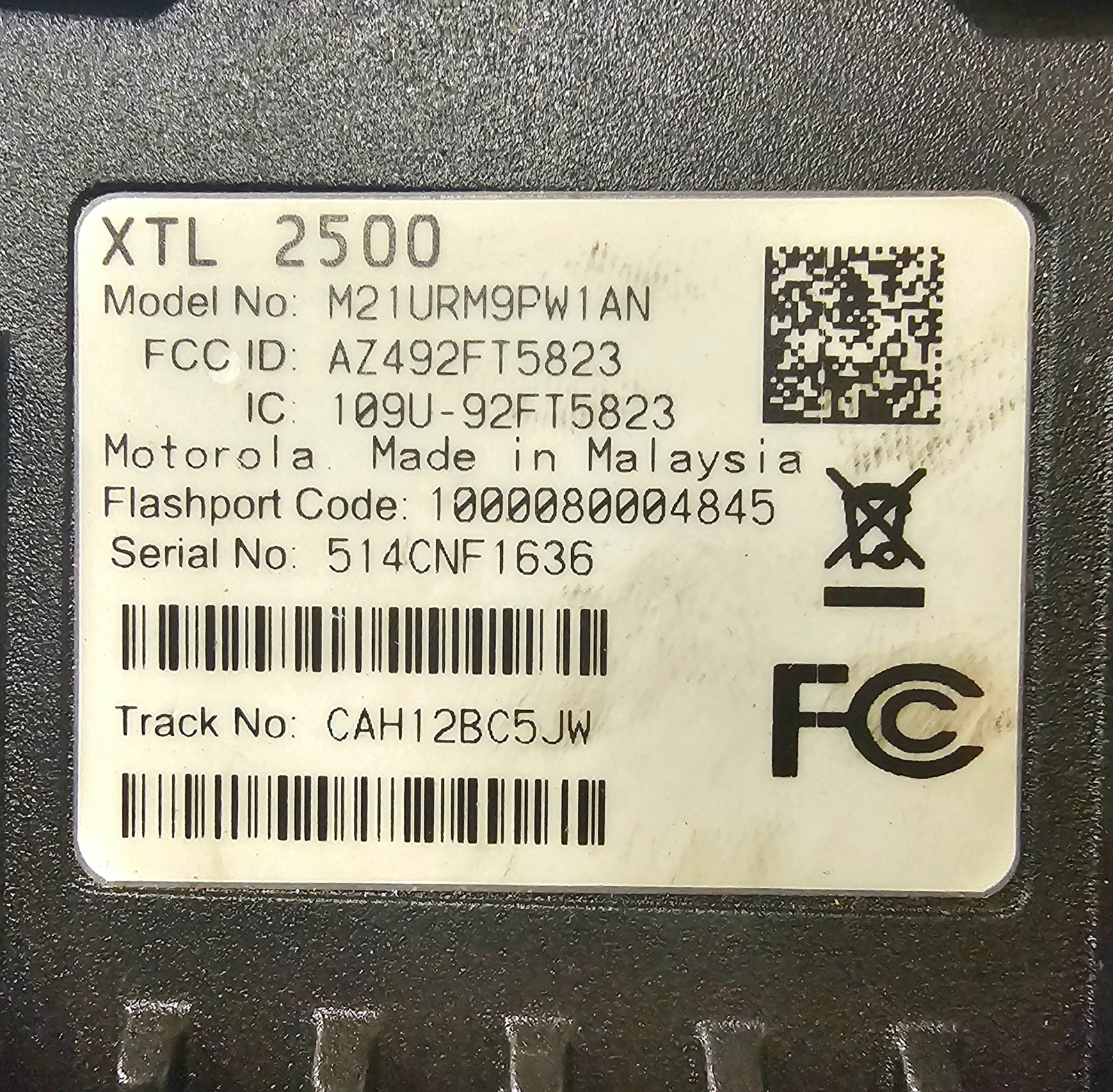 Motorola XTL2500 700/800MHz Mobile Radio ( 35W ) - Remote Mount
