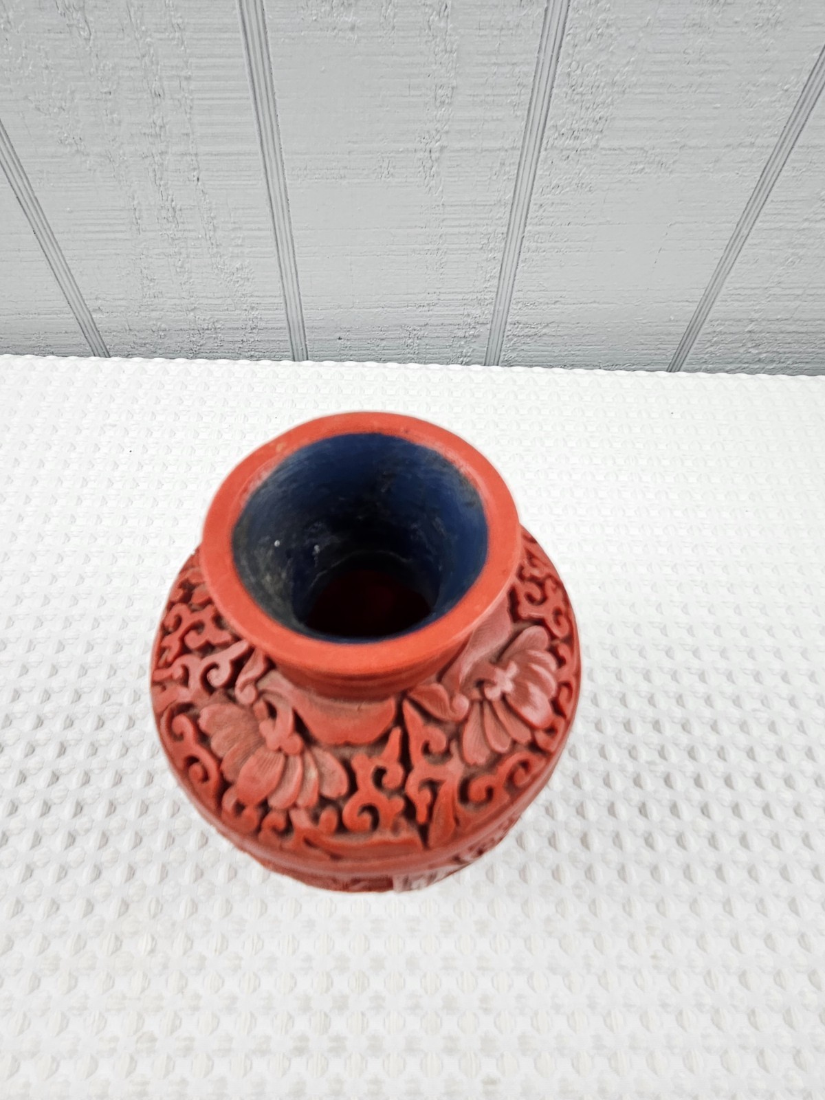 Vintage Chinese Red Cinnabar Lacquer Vase 5 .5” Floral Carving Made in Italy