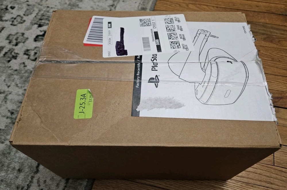 Sony PlayStation 4 VR PS4 Virtual Reality Headset Processor Accessories W / Box