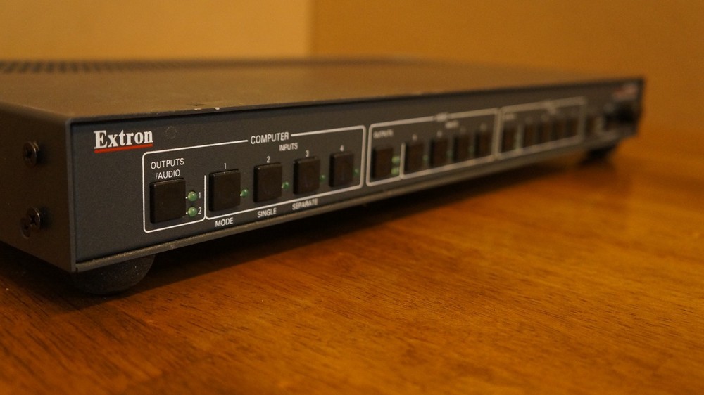 Extron MPX 423 A Media Presentation Matrix Switcher