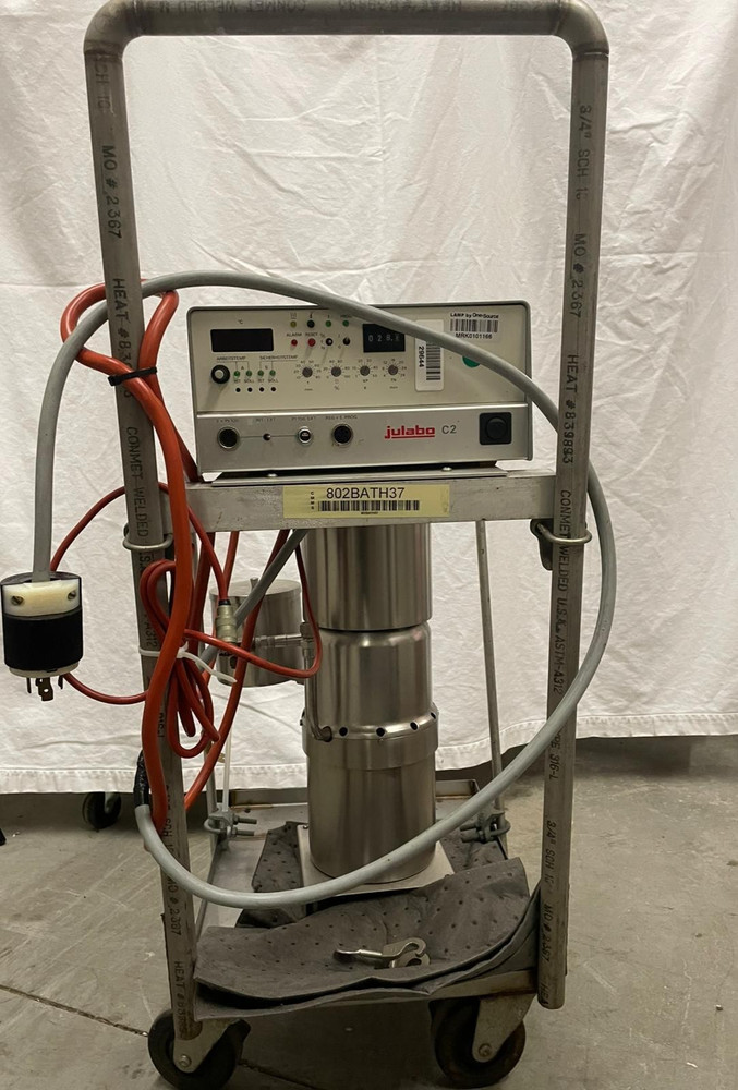 Julabo C2 Refrigerated/Heated Circulating Recirculating Chiller/Bath System 240v