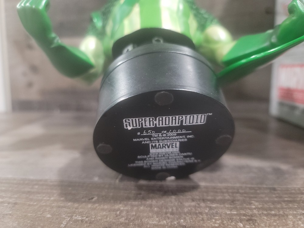 Marvel Bowen Super Adaptoid #650/1000