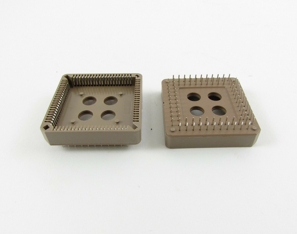 AMP 822473-7 Connector PLCC Socket 84 Position Through Hole - 16 pcs