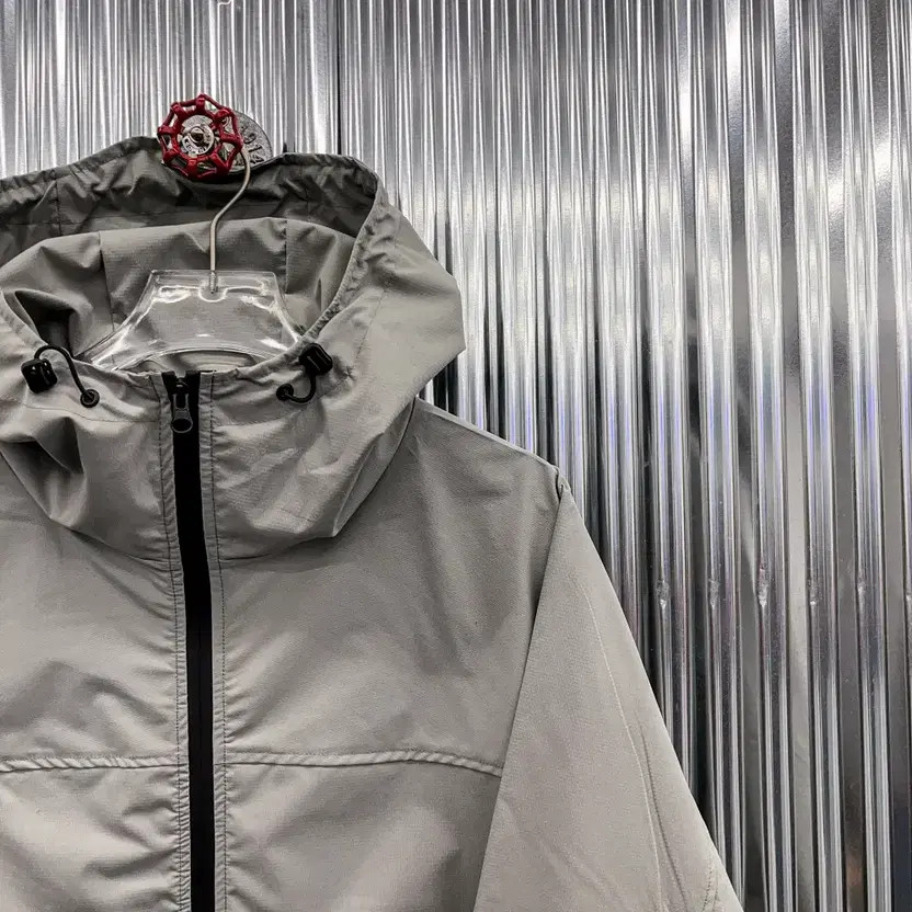 New Rain String Windstopper AF334