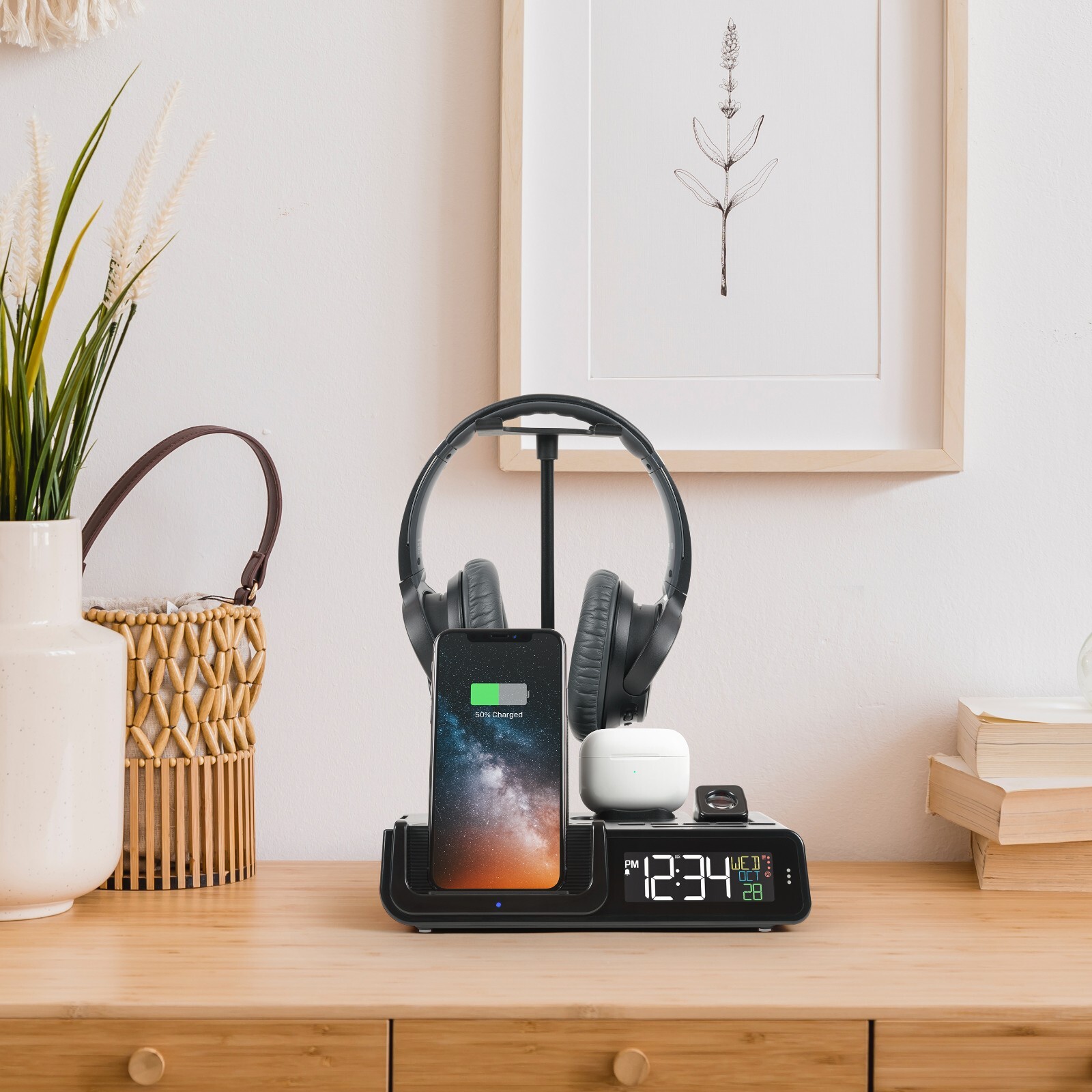 C75709 La Crosse Technology Wattz 2.0 Charging Projection Alarm Clock - Open Box