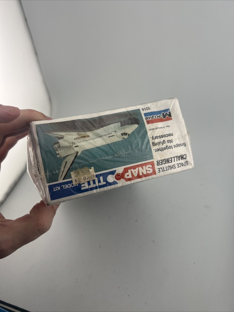 Vintage 1983 Monogram Space Shuttle Challenger Snap Tite Model Sealed