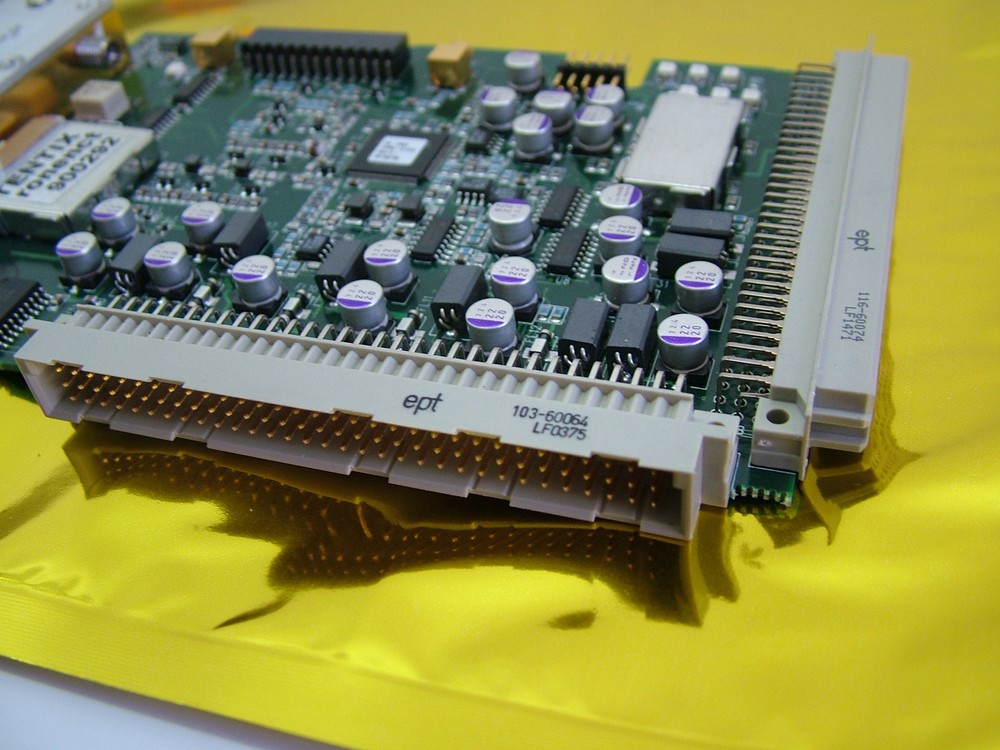 Anritsu 52253 YIG Loop board with 6900-D-26480 Sampler